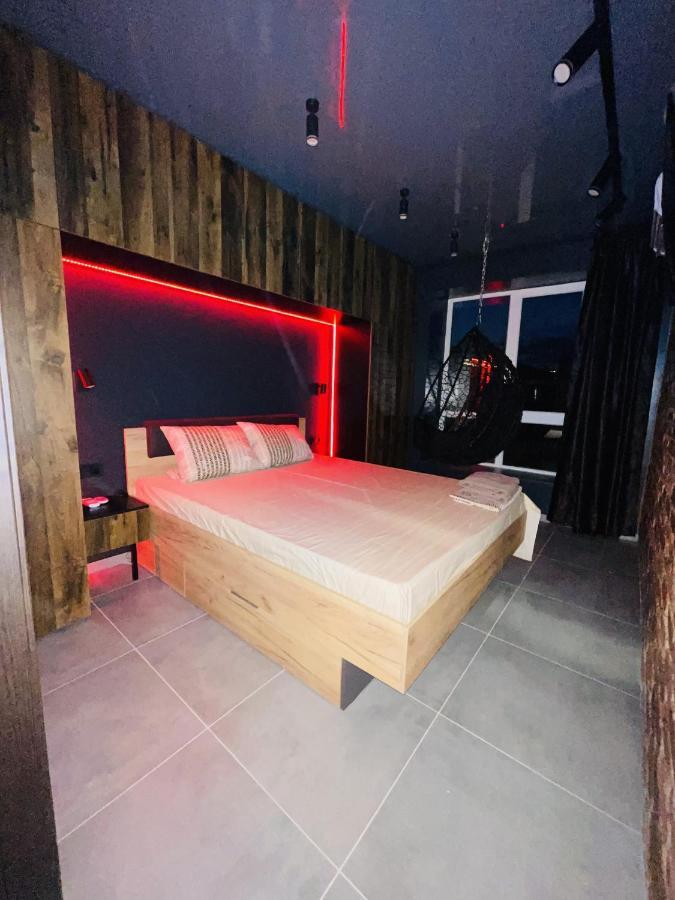 Loft В River Park З Джакузі Dnipro Exterior foto